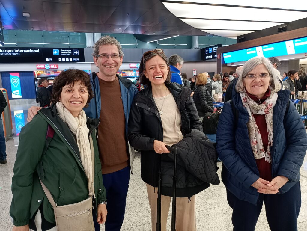 M. B. Mazzun, R. Bienedell, Celeste y Adriana Rodriguez