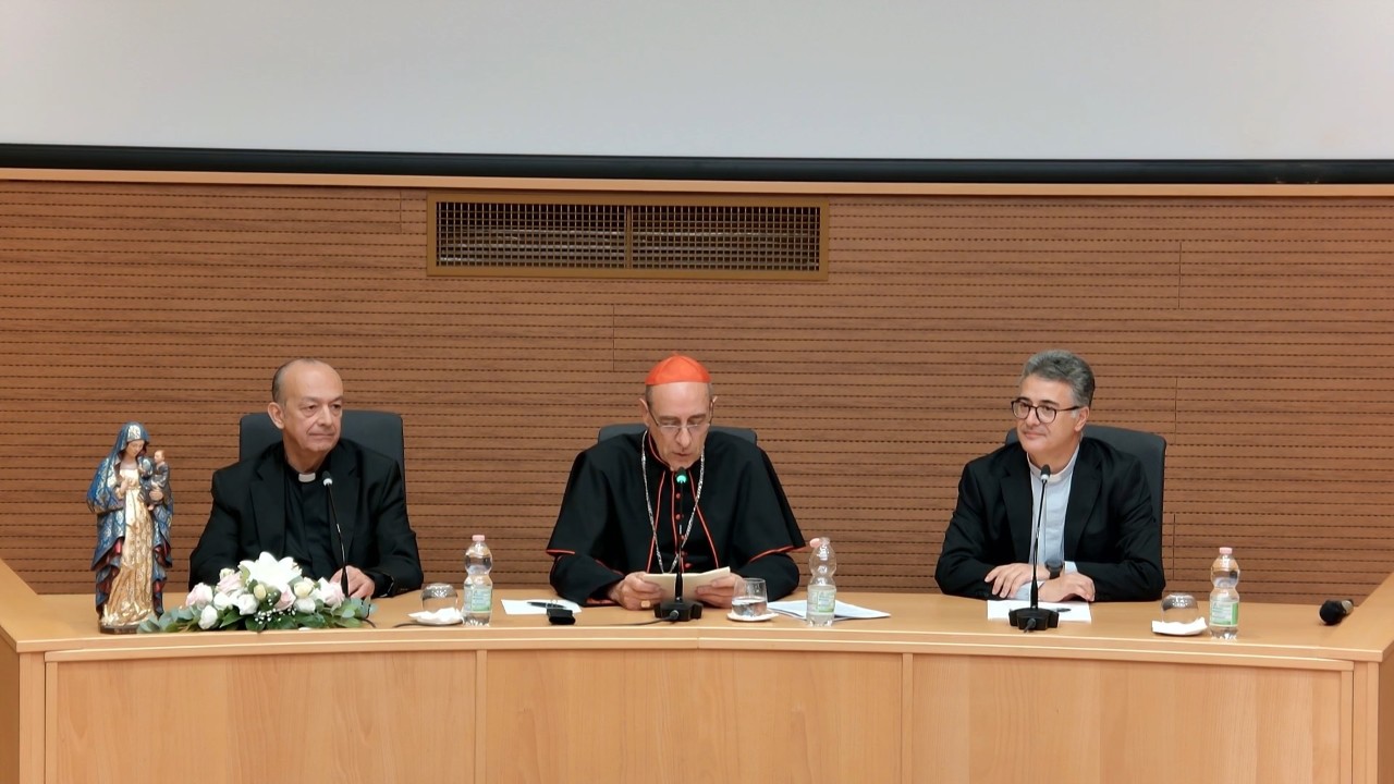 Mater Populi fidelis